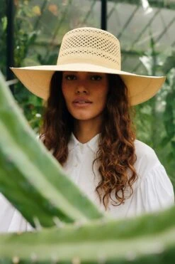 Banbury Open Weave Sun Hat -Lock and Co. Hatters Store BANBURY OPEN WEAVE SUN HAT 1 1